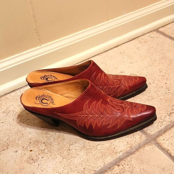Charlie 1 Horse Red Embroidered Leather Heeled Mules Made in Brazil Size 7.5 - Picture 1 of 13